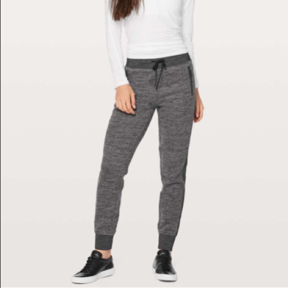 Lululemon Get Going Jogger Grey & Black Size Small